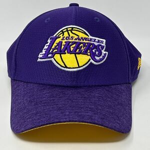 Los Angeles LA Lakers Hat Baseball Cap Flex Fitted M-L New Era 39Thirty Purple
